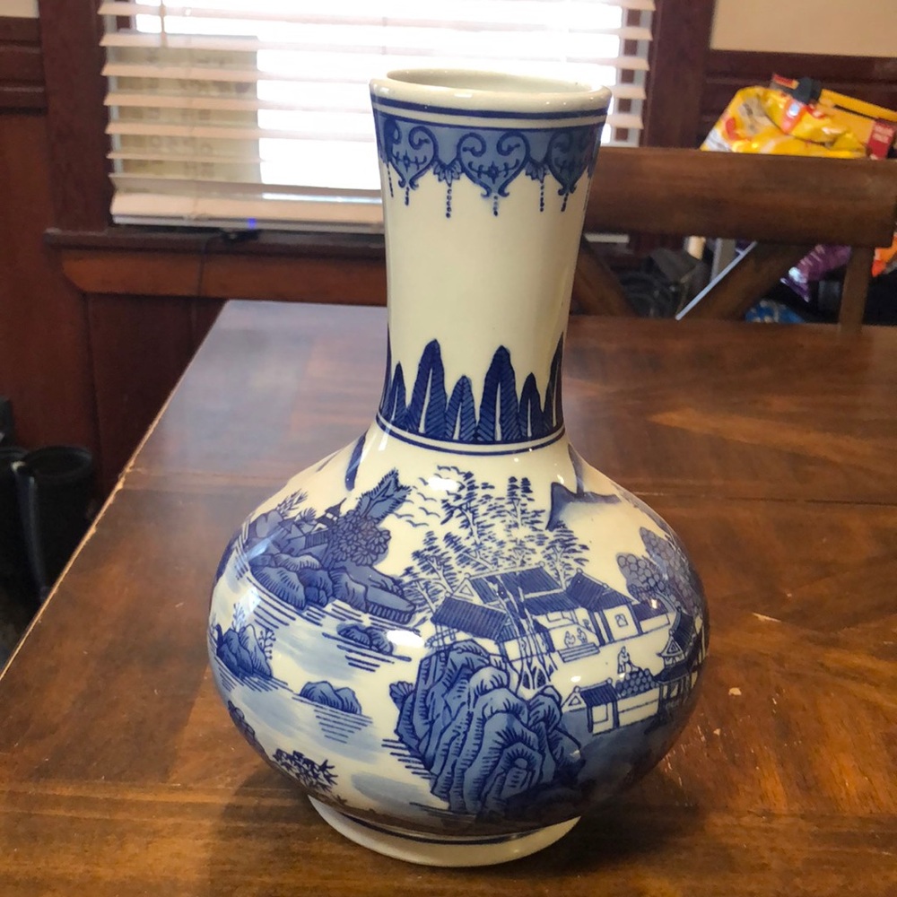 Scenic Blue and White Ceramic Vase - Picture 4 of 7